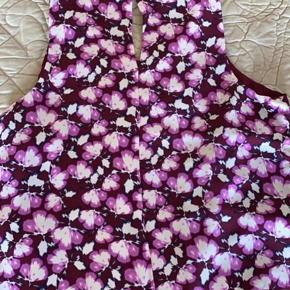 Banana Republic size Medium. M. Purple burgundy tones. No sleeves. NWT - Picture 3 of 6